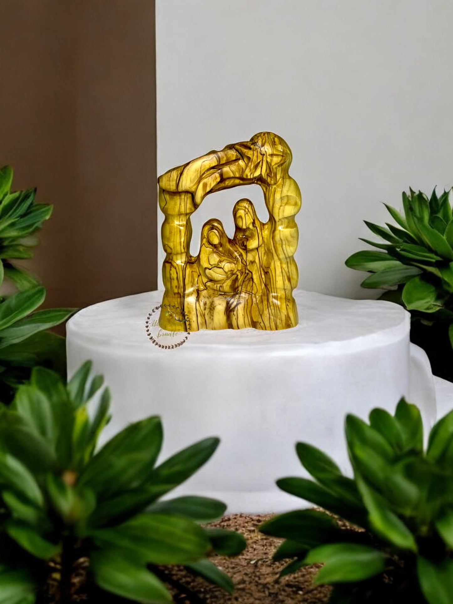 Olive Wood Holy Family in Door Blocks Shape